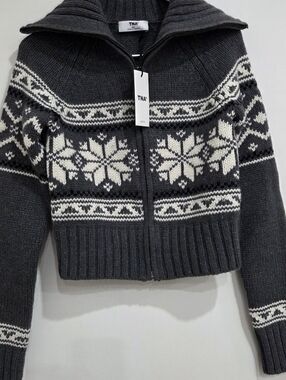 TNA Gray and Cream Zip-Up Nordic Knit Jacket